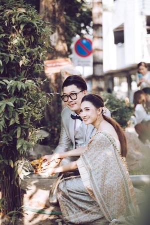 ชุดไทยเจ้าสาว ชุดไทยจักรพรรดิ์ เช่าที่แบมบี้ เวดดิ้ง ห้วยขวาง